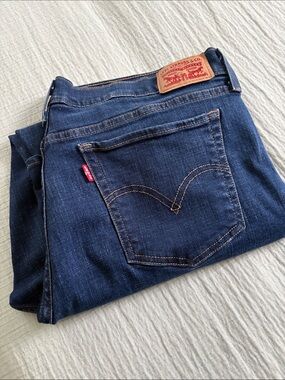 Levi's Slim Straight Jeans in Dark Blue Denim